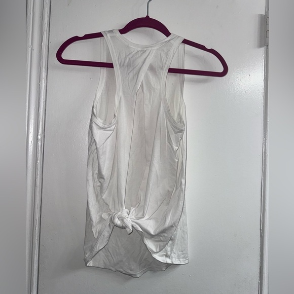 Lululemon all tied up tank tops size 4 - Picture 10 of 10